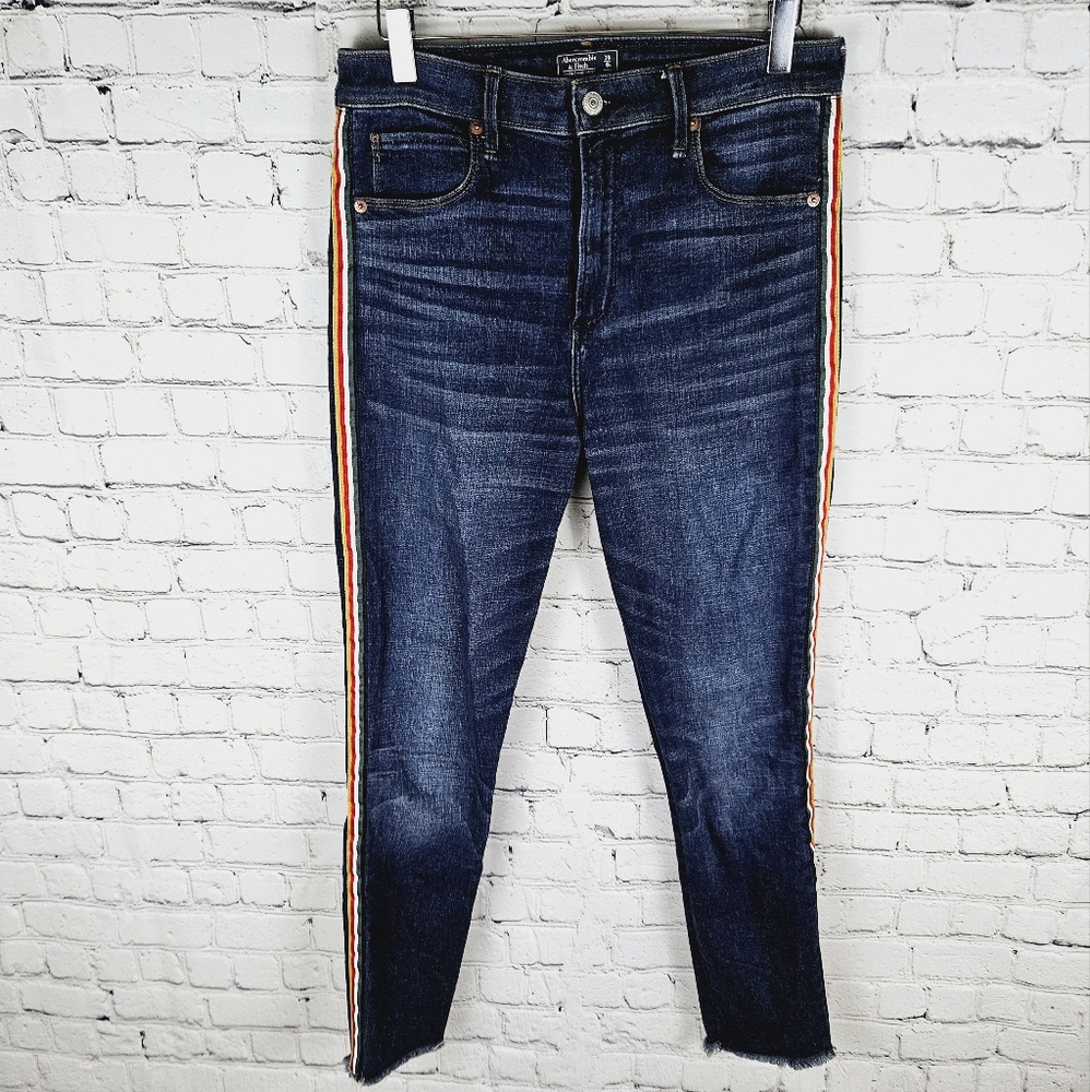 ABERCROMBIE & FITCH | Simone high rise ankle tuxedo stripe detail frayed jeans - Picture 4 of 9